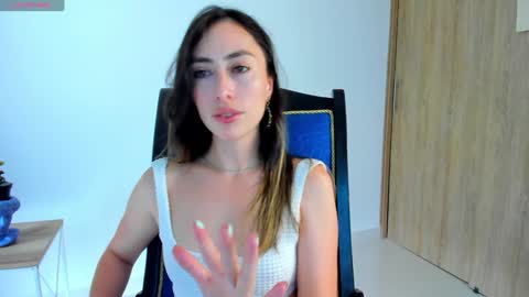 Amatista online show from February 3, 2025, 9:50 pm