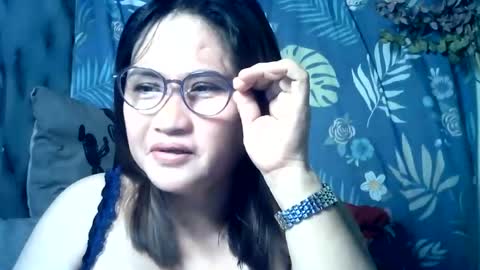 amazing angel online show from June 16, 2026, 1:41 am