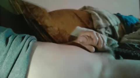 amazingcuteboy845 online show from October 25, 2025, 9:20 pm