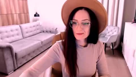 Izza online show from November 28, 2025, 12:52 pm