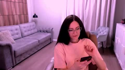 Snapshot of amazingeyes89 chatting on April 16, 2026, 9:54 am Izza online show from April 16, 2026, 9:54 am