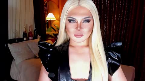 Snapshot of amazingfatcock_ts chatting on January 25, 2025, 12:26 pm MISS JAZMINE QUEEN OF HELLFIRE online show from January 25, 2025, 12:26 pm