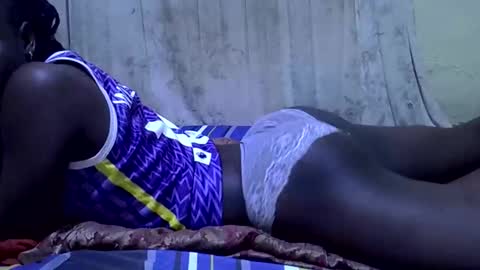 amazon_girl03 online show from November 9, 2025, 4:33 am