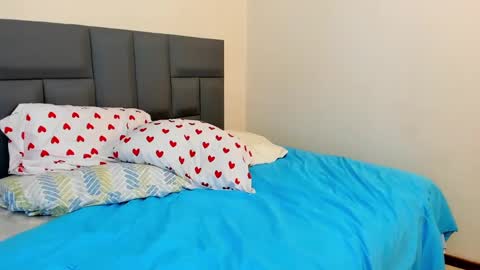 Snapshot of ambar_bff chatting on February 19, 2025, 4:55 am ambar online show from February 19, 2025, 4:55 am