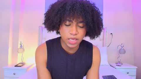 Snapshot of ambar_colling chatting on November 5, 2025, 3:45 pm Ambar Colling online show from November 5, 2025, 3:45 pm