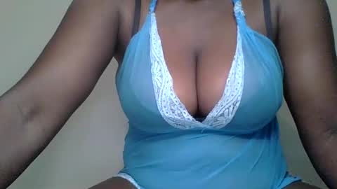 Mia online show from February 28, 2025, 1:15 am