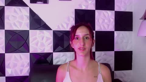 ambar_roux1 online show from February 13, 2025, 6:27 pm