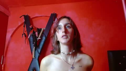 ambar_roux1 online show from March 12, 2025, 5:02 am