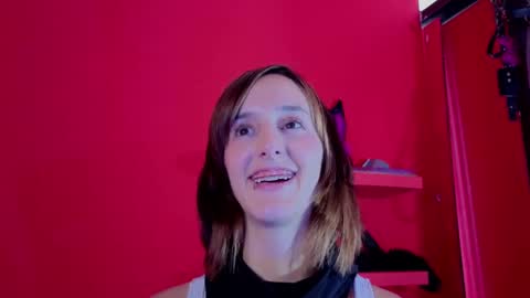 ambar_roux1 online show from October 20, 2025, 3:45 pm