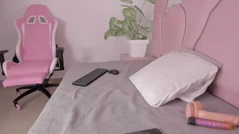 Snapshot of ambarasm chatting on November 1, 2025, 1:02 pm ambarasm online show from November 1, 2025, 1:02 pm