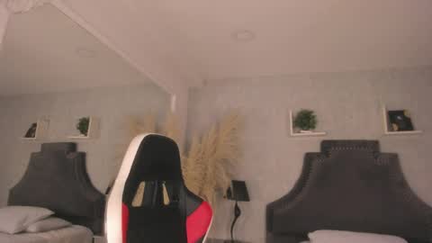 Ambar online show from April 6, 2026, 4:10 am