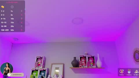 ambarevans_ online show from September 12, 2025, 11:32 am