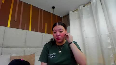 Snapshot of ambargills chatting on March 4, 2026, 1:06 pm AmbarGills online show from March 4, 2026, 1:06 pm