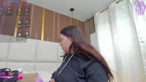 Snapshot of ambargills chatting on April 5, 2026, 2:25 pm AmbarGills online show from April 5, 2026, 2:25 pm