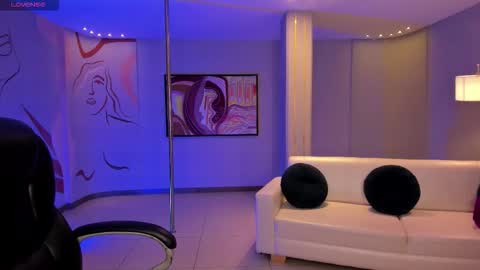 Ambar  online show from September 20, 2025, 11:55 am