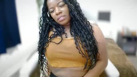 Amoya online show from October 13, 2025, 1:11 pm