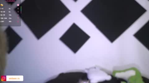 Amber online show from October 10, 2025, 2:43 am