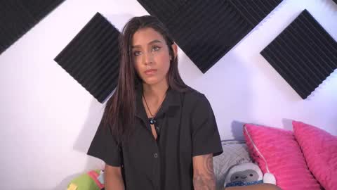 Amber online show from December 14, 2025, 8:35 pm