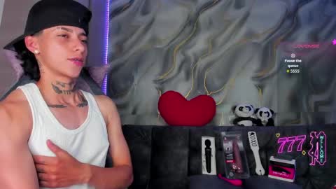 Snapshot of amber_adams_ chatting on May 8, 2026, 6:46 pm Amber online show from May 8, 2026, 6:46 pm