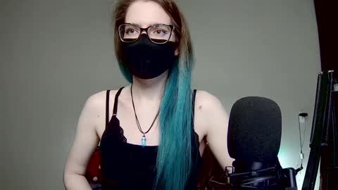 Amber non-nude model online show from January 1, 2025, 12:21 am