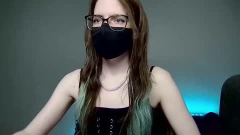 Amber non-nude model online show from November 1, 2025, 12:56 am