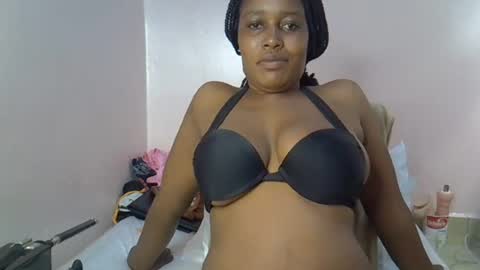 Snapshot of amber_cutie2 chatting on June 23, 2026, 11:25 pm amber_cutie2 online show from June 23, 2026, 11:25 pm