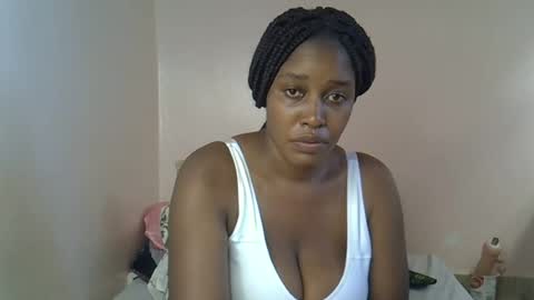 Snapshot of amber_cutie2 chatting on June 28, 2026, 12:11 pm amber_cutie2 online show from June 28, 2026, 12:11 pm