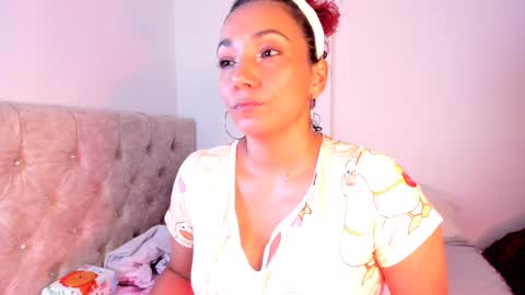 Snapshot of amber_demons chatting on January 26, 2025, 8:34 pm Amber Demons online show from January 26, 2025, 8:34 pm