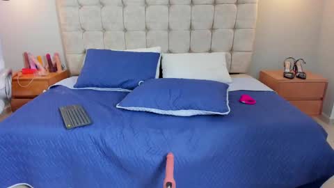 ambar online show from September 20, 2025, 1:23 pm