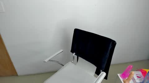 ammber online show from February 26, 2025, 3:19 pm