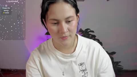 Snapshot of amber_rosewood_ chatting on January 11, 2026, 5:23 am Vivi online show from January 11, 2026, 5:23 am