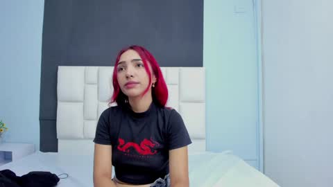 Snapshot of amberbaker21 chatting on December 20, 2024, 2:16 pm Amber Baker online show from December 20, 2024, 2:16 pm