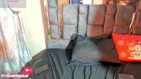 Amber  online show from December 14, 2024, 4:45 am