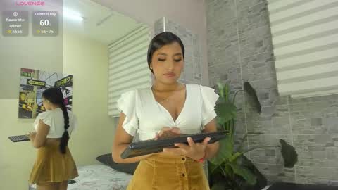 amberblazze online show from October 17, 2025, 11:57 am