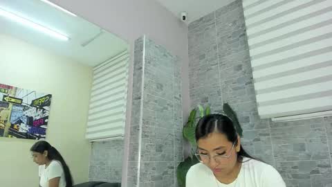 amberblazze online show from October 21, 2025, 11:55 am