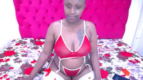 Snapshot of amberdiamondmmm chatting on October 20, 2025, 12:05 pm amberdiamondmmm online show from October 20, 2025, 12:05 pm