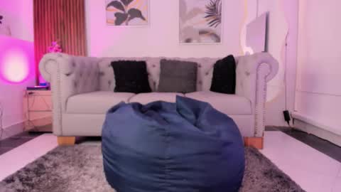 Amber  online show from October 19, 2025, 12:28 pm