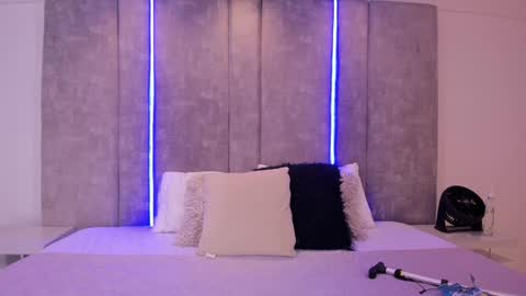 Snapshot of amberrferreira chatting on December 2, 2024, 5:37 pm Amber Ferreira online show from December 2, 2024, 5:37 pm