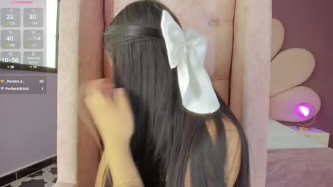 Snapshot of amberrferreira chatting on December 19, 2024, 2:35 pm Amber Ferreira online show from December 19, 2024, 2:35 pm