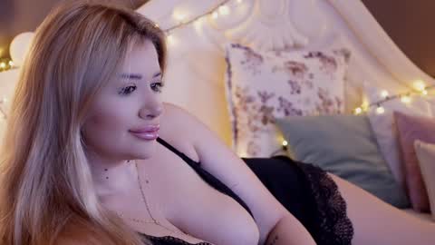 Amberseyes online show from December 30, 2024, 9:59 am