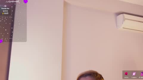 Amberseyes online show from March 1, 2025, 3:27 pm