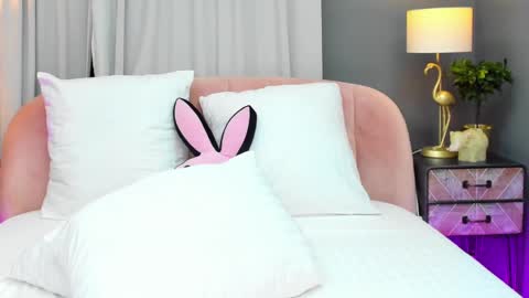 AMY online show from February 16, 2025, 11:37 pm