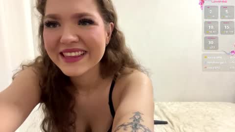 Mia online show from June 26, 2026, 5:17 pm