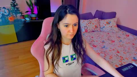 Snapshot of ameli_moon chatting on May 2, 2026, 1:16 pm Eileen online show from May 2, 2026, 1:16 pm
