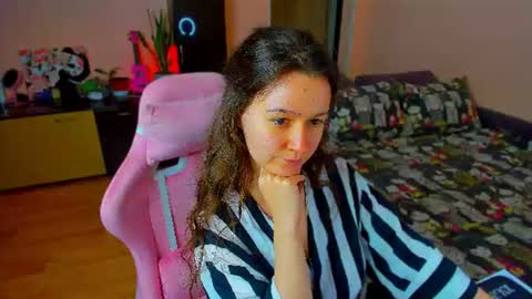 Snapshot of ameli_moon chatting on July 26, 2026, 3:41 pm Eileen online show from July 26, 2026, 3:41 pm