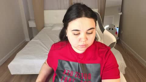 Ameli Watts online show from May 16, 2026, 10:36 am
