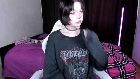Amelia online show from September 11, 2025, 11:32 am