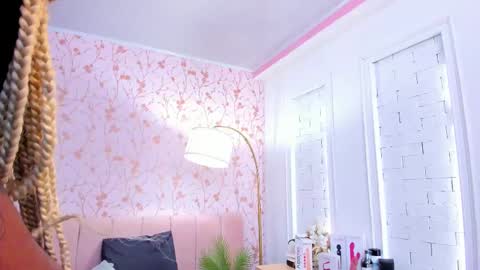 Amelia Adams online show from October 6, 2025, 7:11 pm