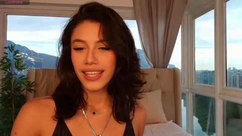 amelia_mee online show from April 1, 2026, 7:22 pm