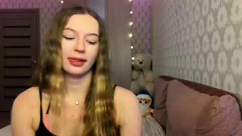 amelia_murmeow online show from May 5, 2026, 8:28 pm
